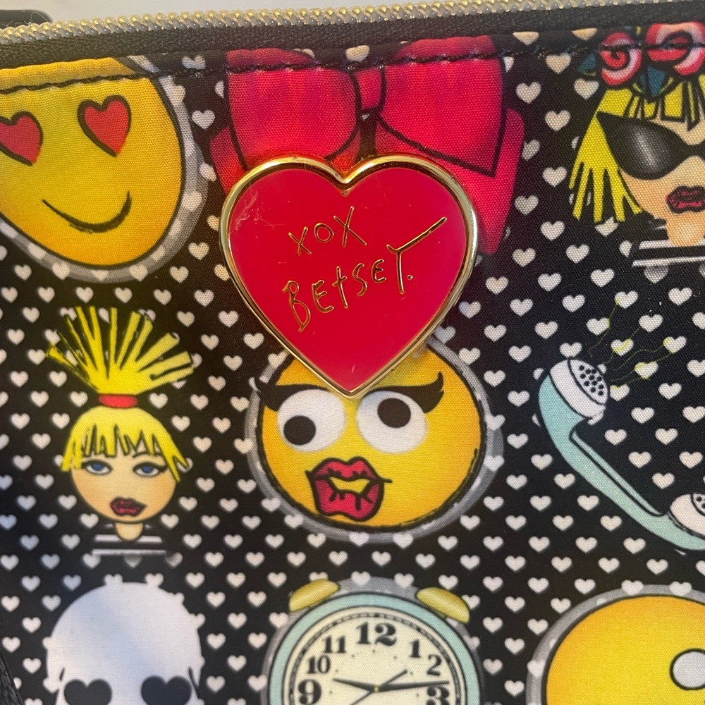 Betsy Johnson Wristlet with Emoji Faces and Heart Medallion - Picture 3 of 8